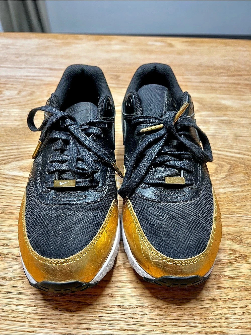 Nike Air Max 1 Ultra Super Bowl 50 Black & Gold Sneakers US women’s 7.